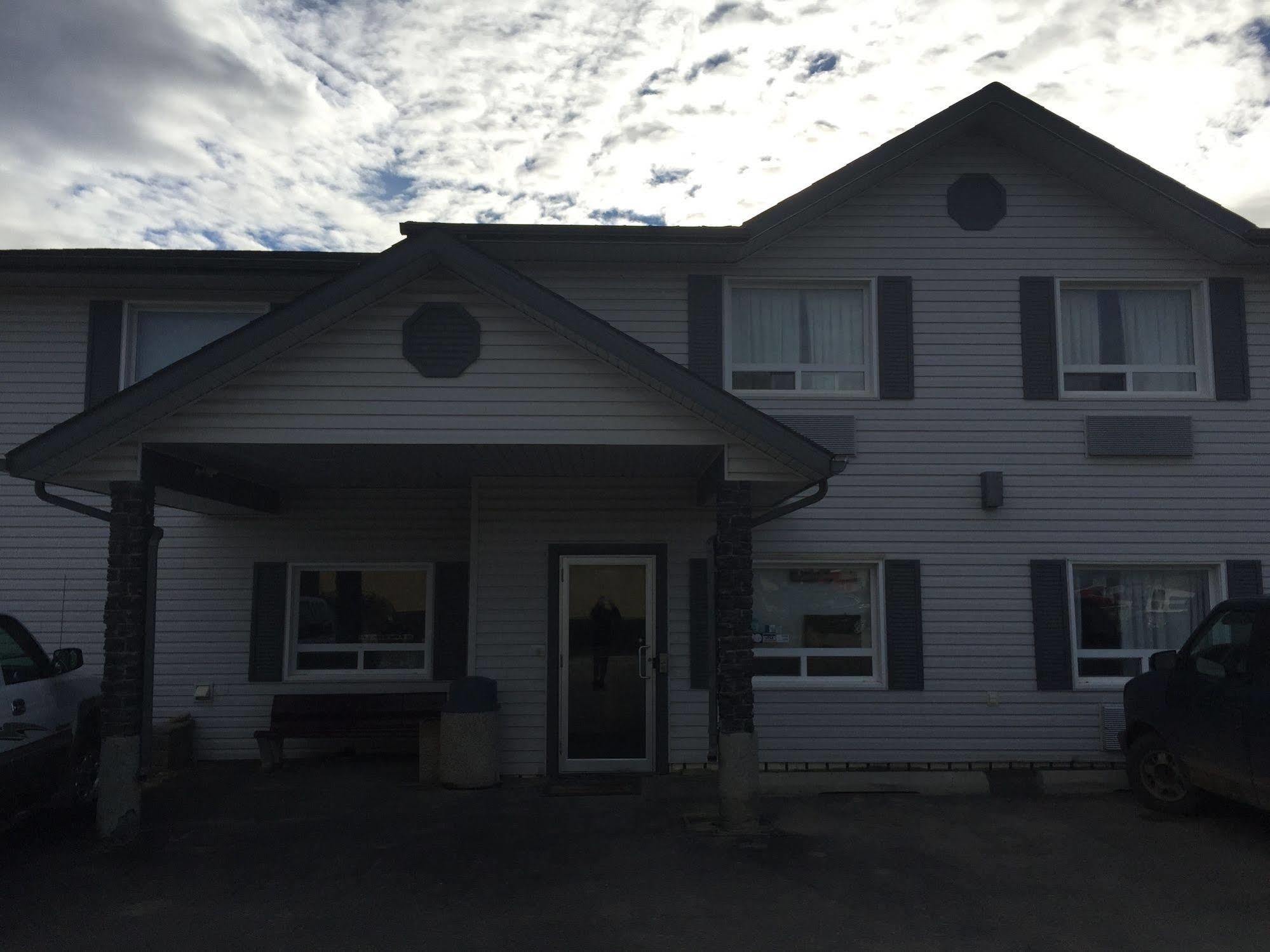 Crossfield Country Inn Extérieur photo